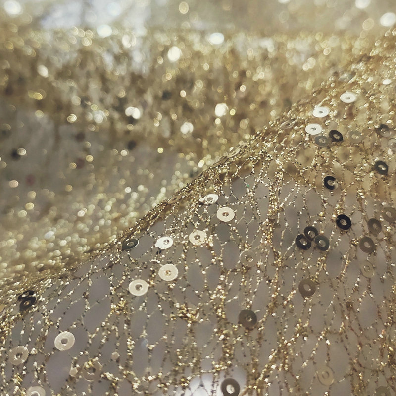 Crystal Mesh Fabric - قماش شبكي صلب مطرز بالترتر الأبيض